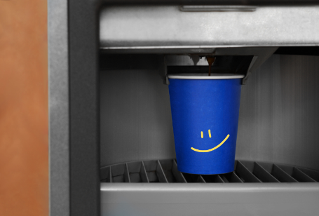 So finden Sie Pappbecher, die mit Ihrem Verkaufsautomaten kompatibel sind